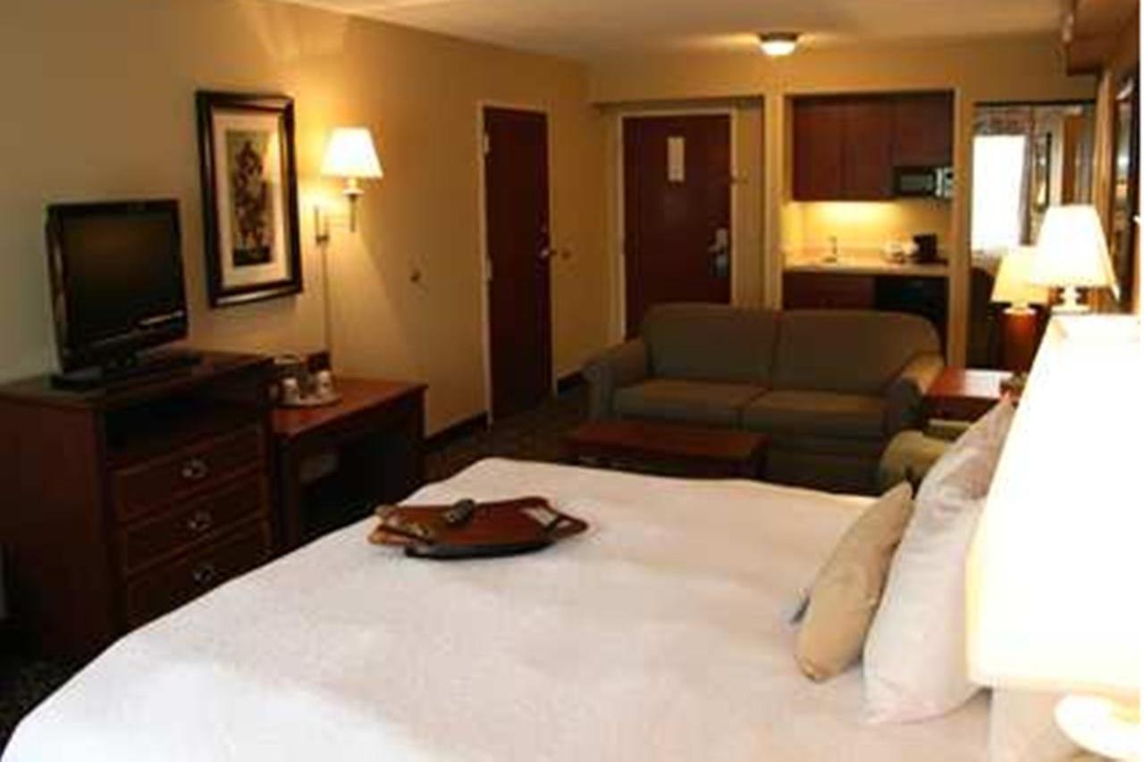 Hampton Inn Gallatin Exterior photo