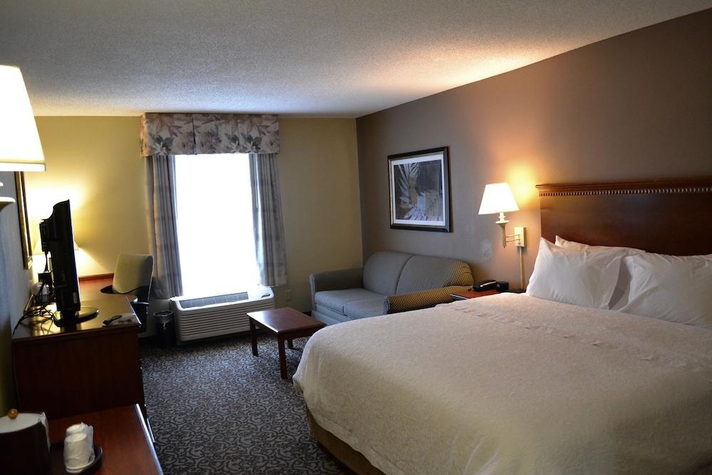 Hampton Inn Gallatin Exterior photo