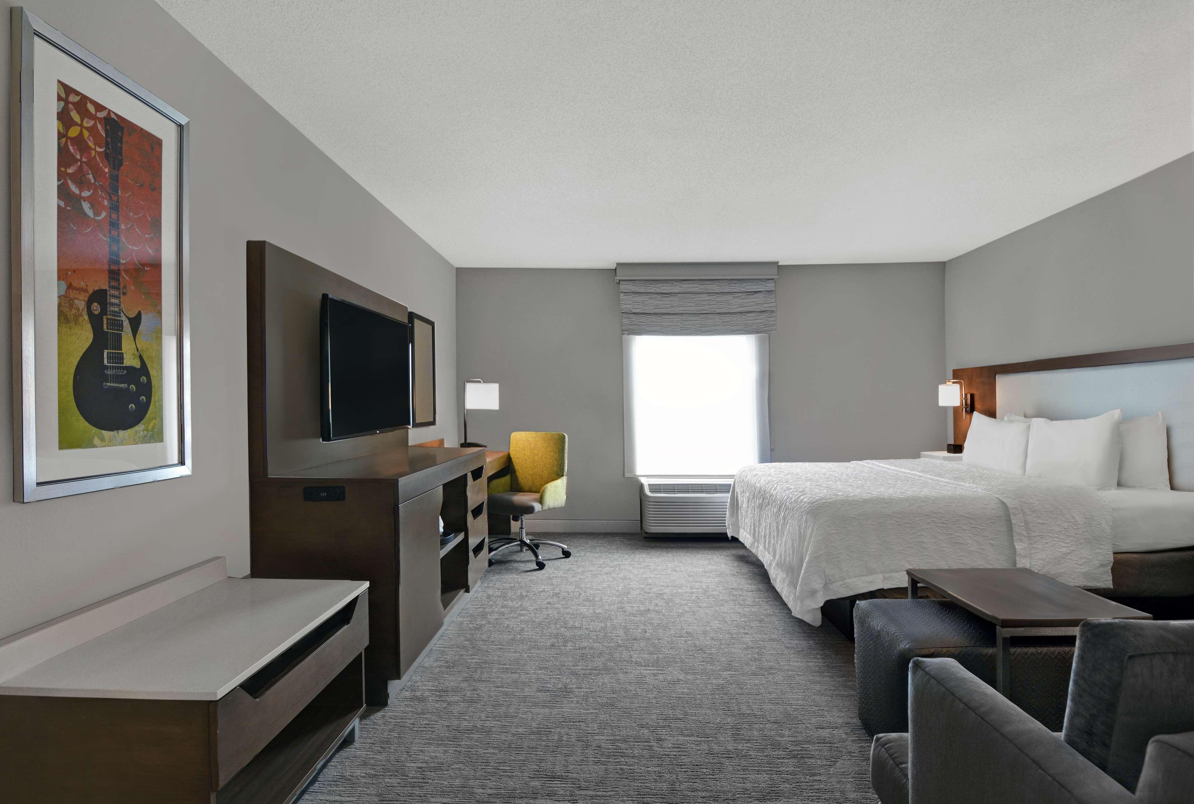 Hampton Inn Gallatin Exterior photo