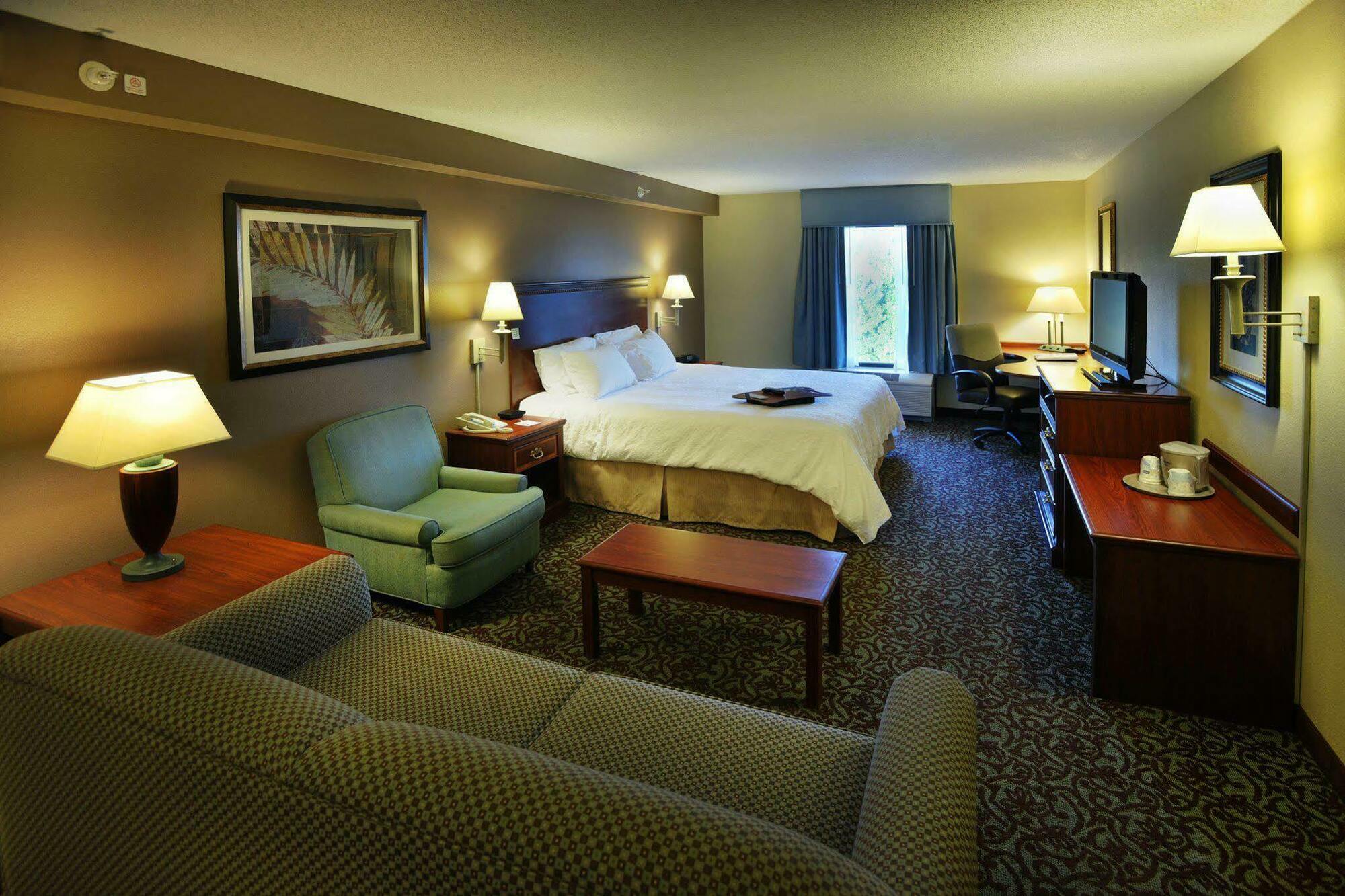 Hampton Inn Gallatin Exterior photo
